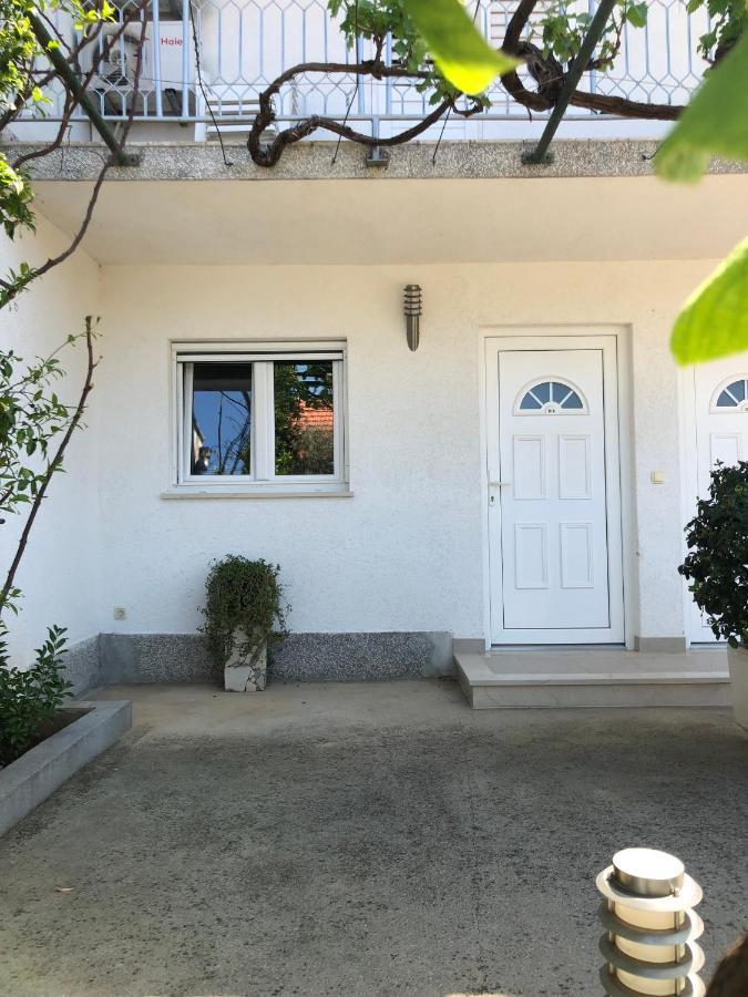 Apartmani Area Doma Trogir Zewnętrze zdjęcie