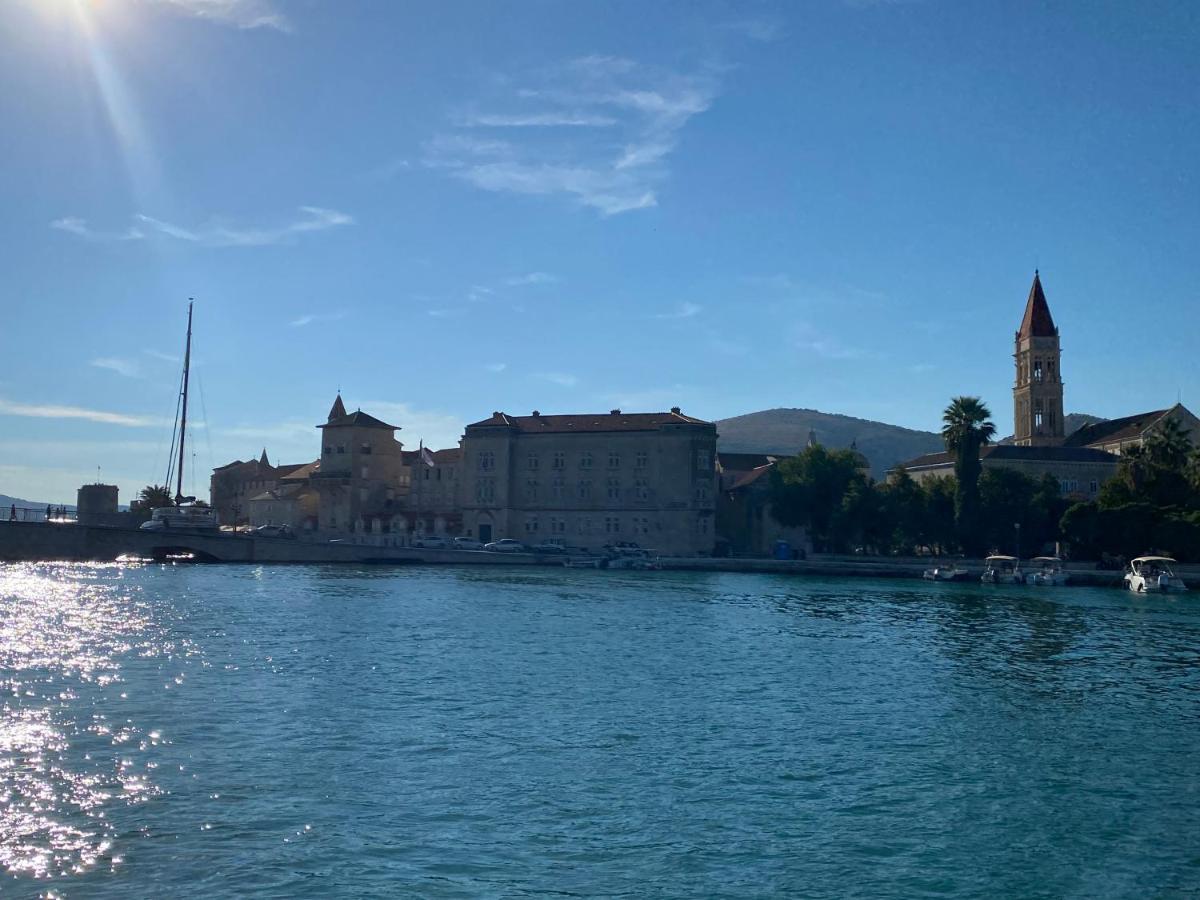 Apartmani Area Doma Trogir Zewnętrze zdjęcie