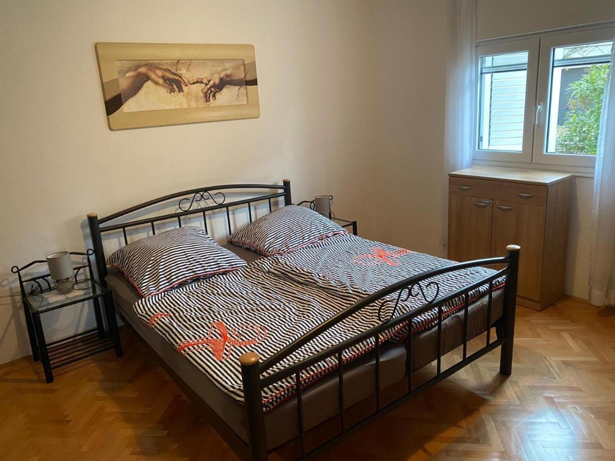 Apartmani Area Doma Trogir Zewnętrze zdjęcie